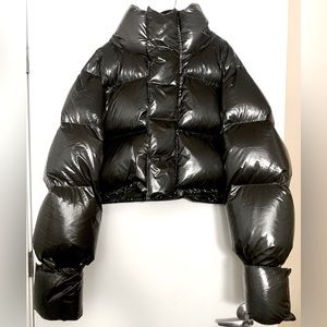 ❌SOLD❌ ENTIRE STUDIOS CROPPED PUFFER